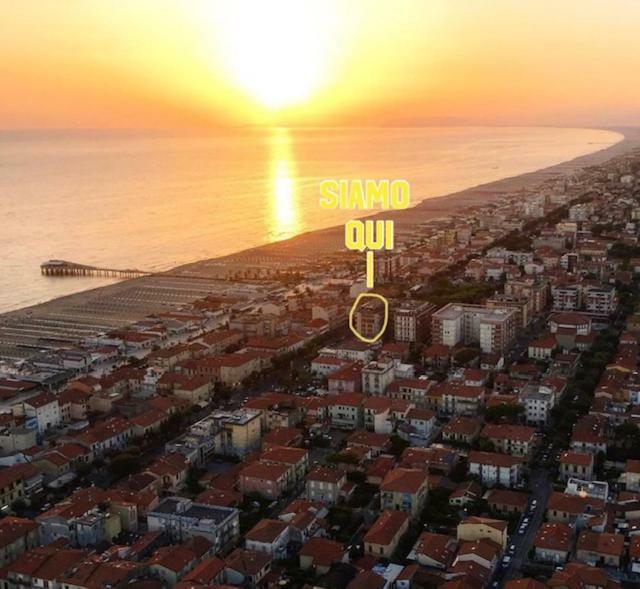 Appartamento Alex Vista Mare Λίντο ντι Καμαϊόρε Εξωτερικό φωτογραφία